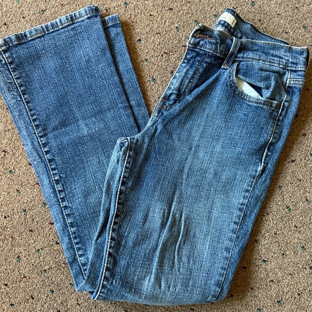 Size 6 Levi's Classic Boot Cut Denim Jeans